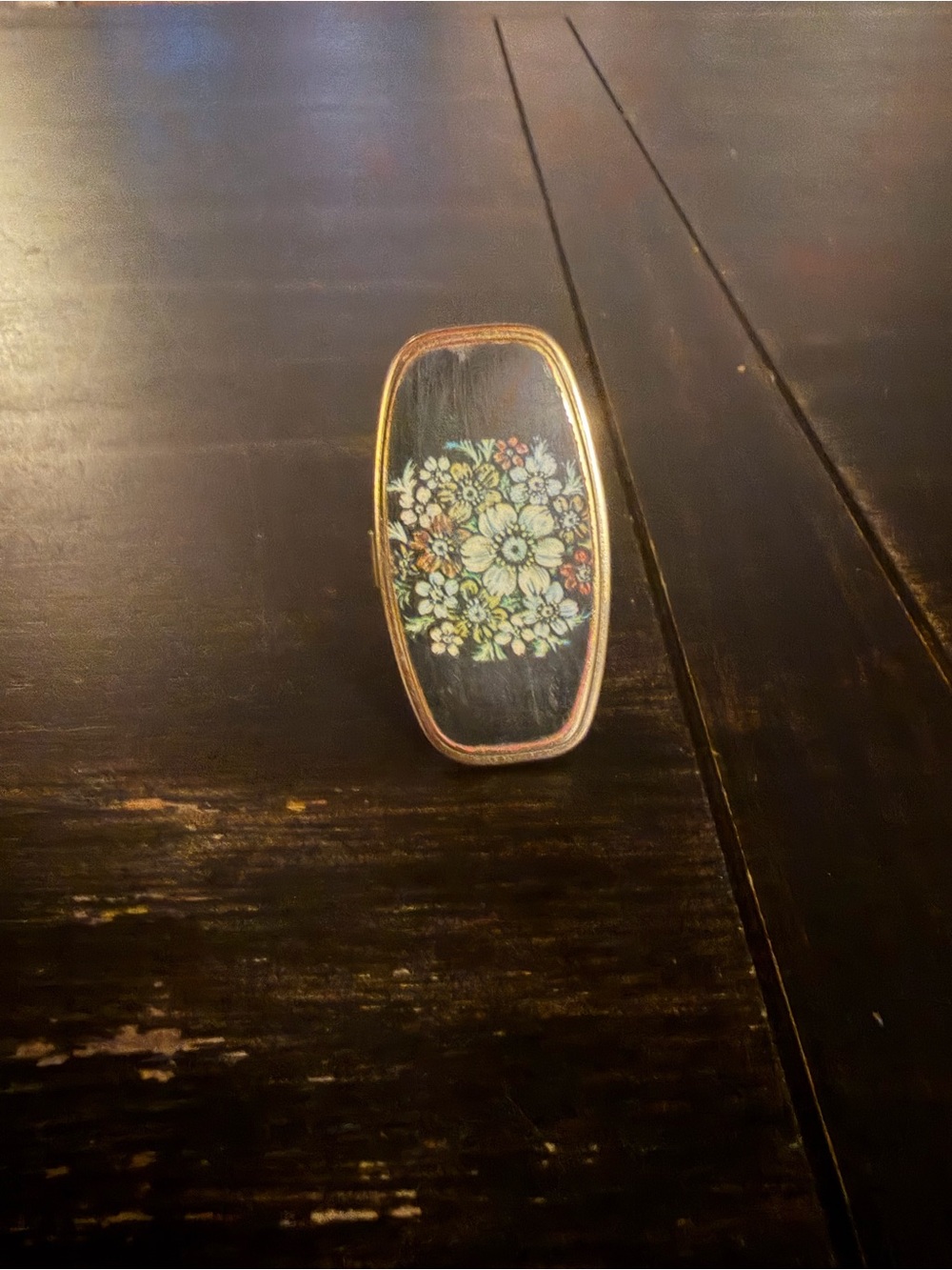Vintage lipstick holder with mirror